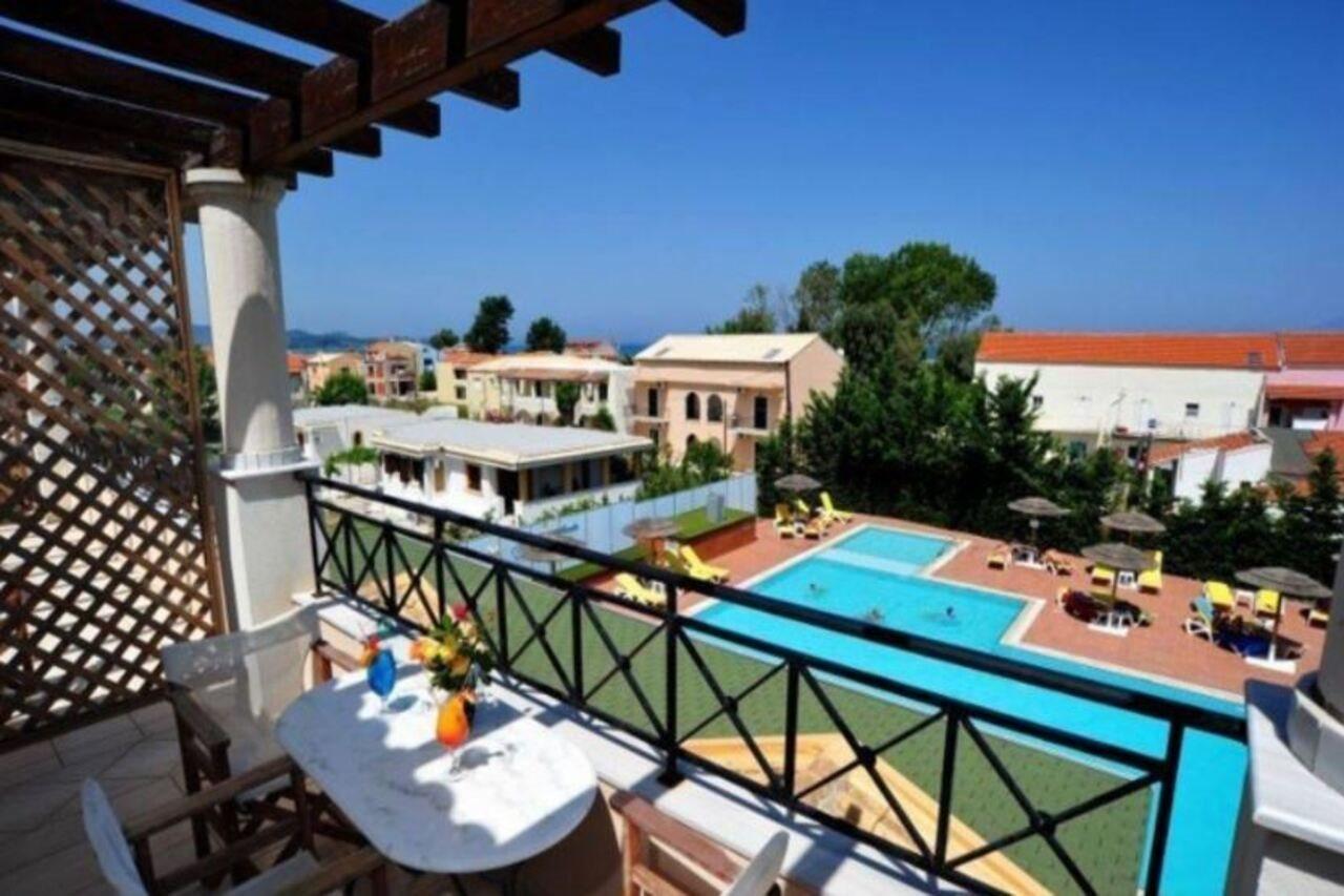Thinalos Aparthotel Acharavi  Exterior photo